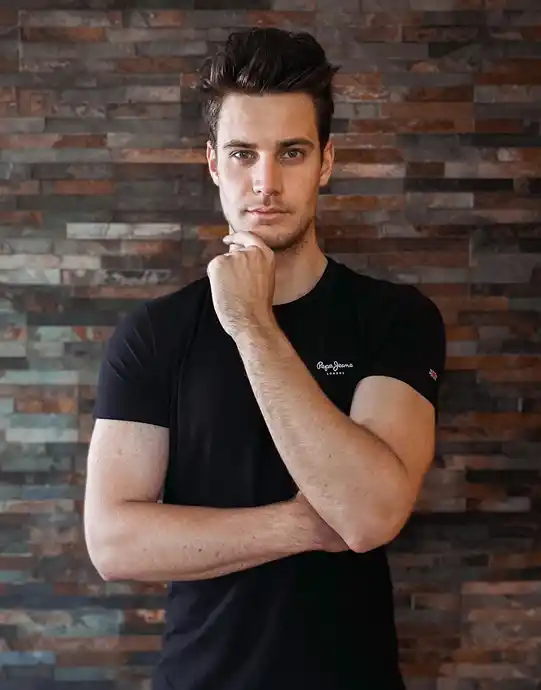 Nik Škrjanec — Avtor in urednik | EUSIGNAL